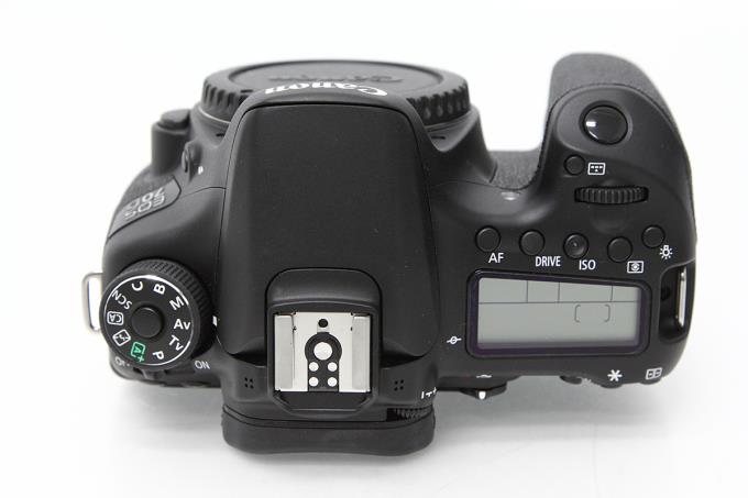 EOS 70D ダブルズームキット シャッター回数600回以下 おまけ多数付き